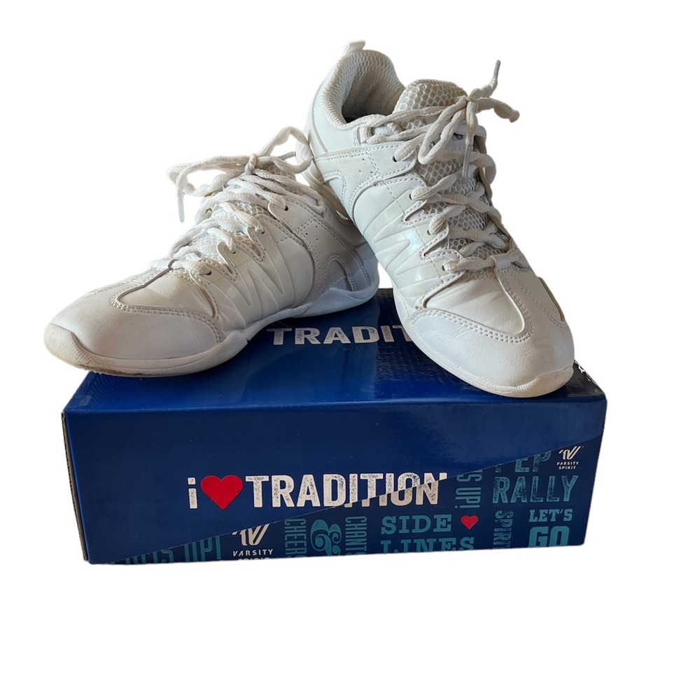 Varsity Tradition Cheer Shoes - Size 6